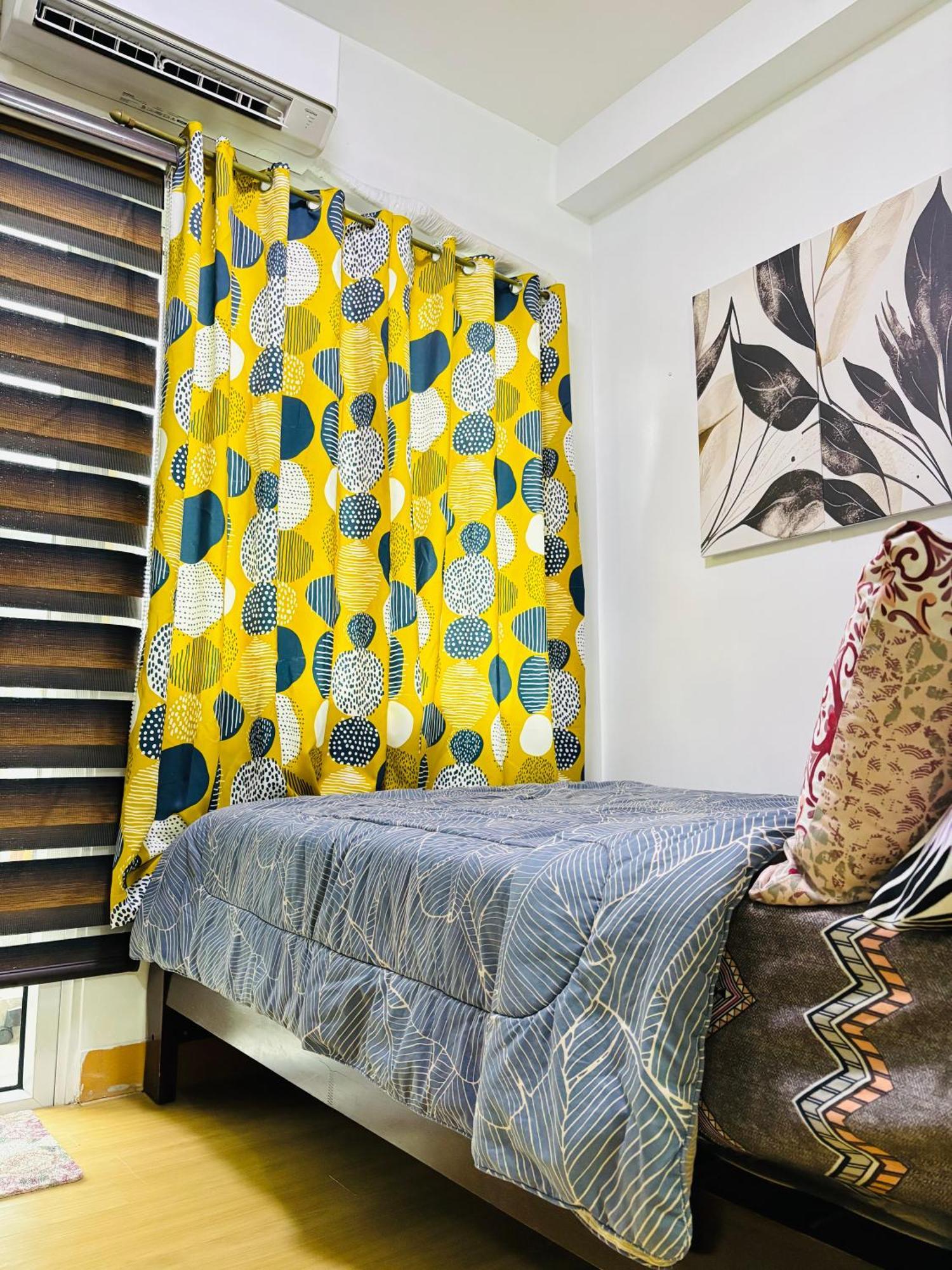 Trees Residences Manila Exterior foto